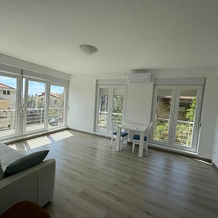 דירות Petrovac Upart House מראה חיצוני תמונה