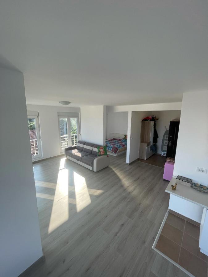 דירות Petrovac Upart House מראה חיצוני תמונה