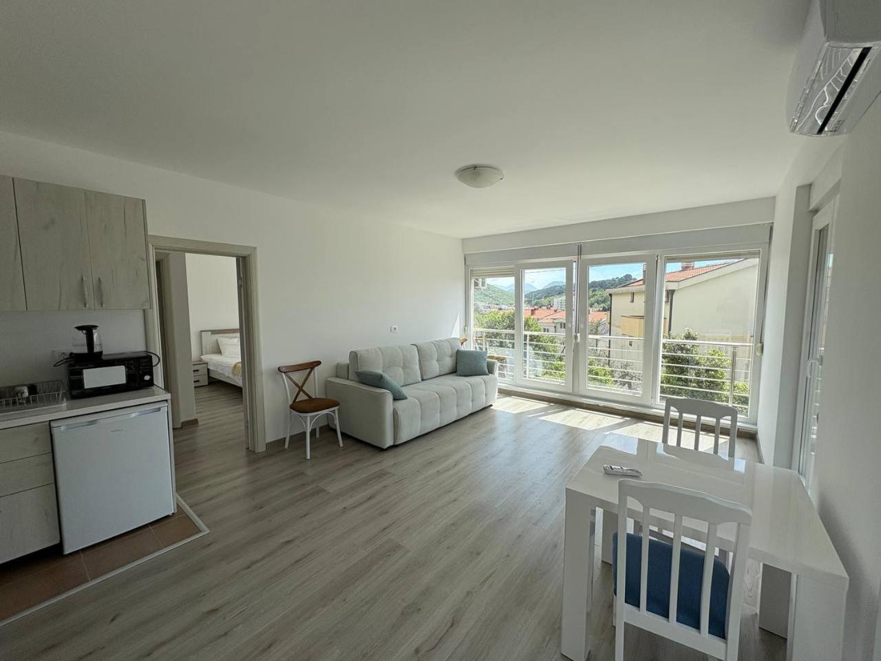 דירות Petrovac Upart House מראה חיצוני תמונה
